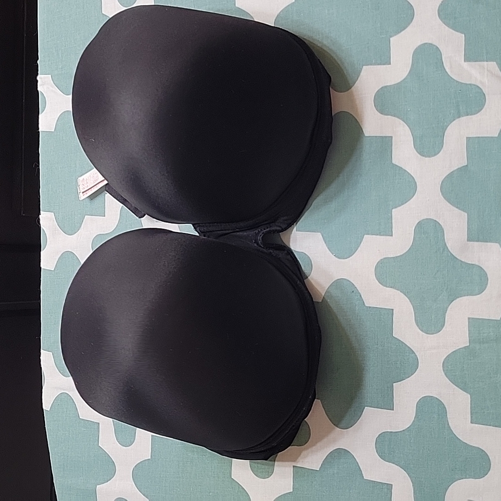 Victoria's Secret 36DD strapless bra